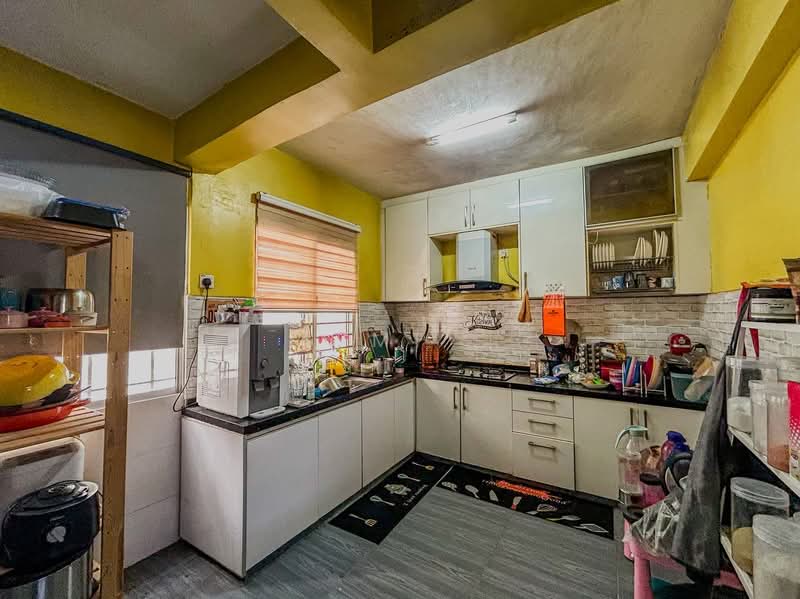 Kondominium untuk Dijual di Desa Ku II - Azmi . - Kitchen - PropertyGuru.com.my