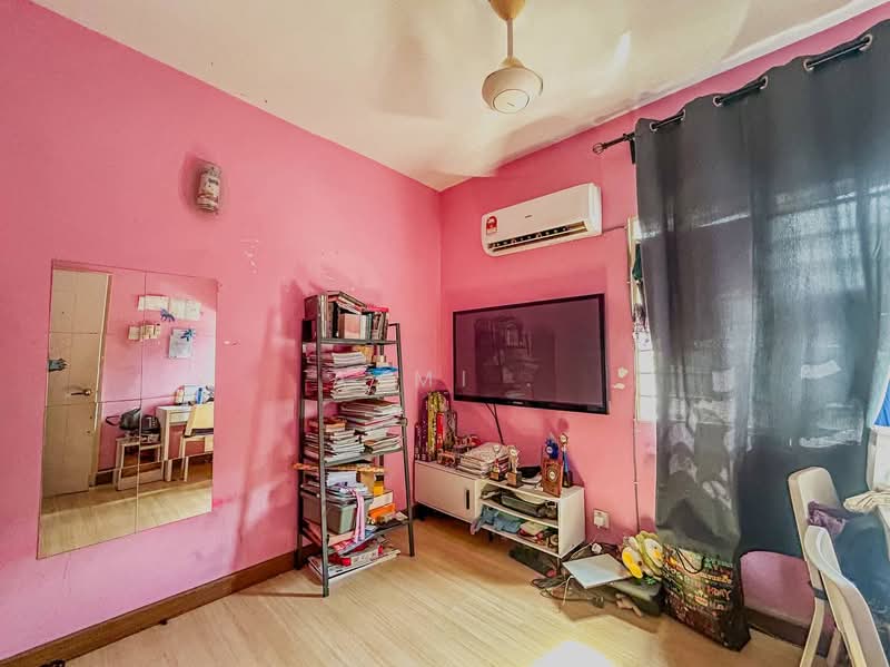 Kondominium untuk Dijual di Desa Ku II - Azmi . - Living Room - PropertyGuru.com.my