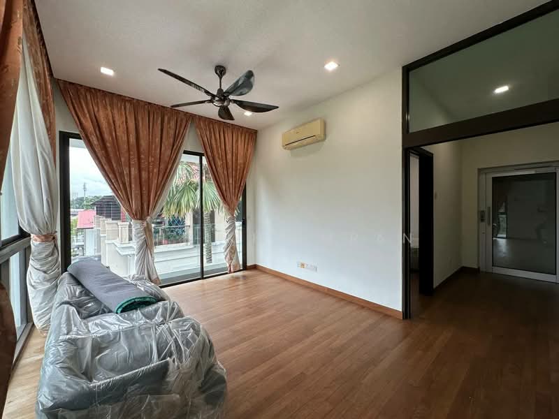 Bungalow for Rent in Titiwangsa (Kuala Lumpur) - Sheikh Imran - Living Room - PropertyGuru.com.my