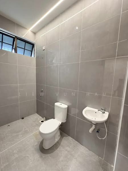 Rumah Teres 2 Tingkat untuk Dijual di Ulu Tiram (Johor) - Liew Vun Hau - Bathroom - PropertyGuru.com.my