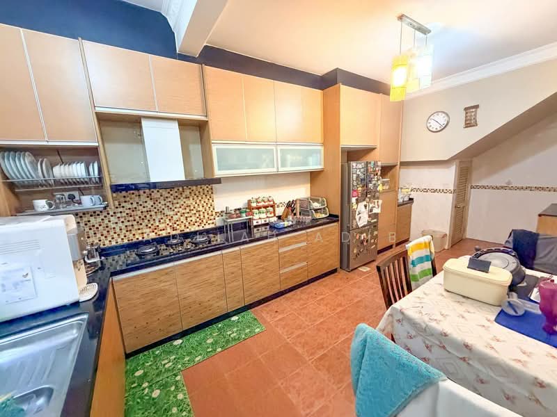 Rumah Teres 2 Tingkat untuk Dijual di Bandar Tun Hussein Onn (Cheras) - Adilah Adib - Kitchen - PropertyGuru.com.my
