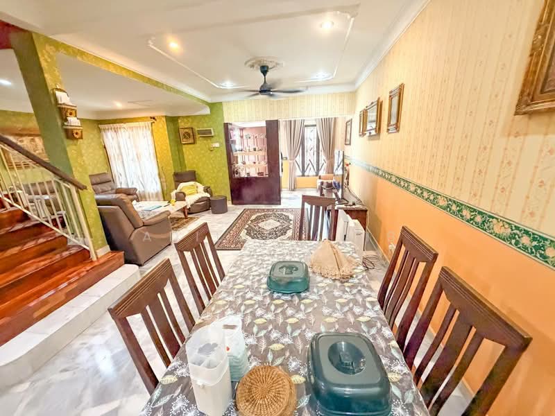 Rumah Teres 2 Tingkat untuk Dijual di Bandar Tun Hussein Onn (Cheras) - Adilah Adib - Living Room - PropertyGuru.com.my