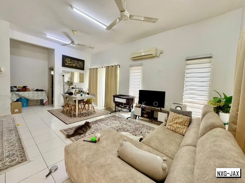 Rumah Teres 2 Tingkat untuk Dijual di Bandar Bukit Raja (Klang) - Daniel Kok - Living Room - PropertyGuru.com.my