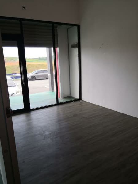 Shop for Rent in Taman Gemilang (Kulai) - Melinda Ee - Interior - PropertyGuru.com.my