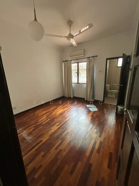 2.5-storey Terraced House for Rent in Bandar Puteri Puchong (Puchong) - Jackie Ho - Bedroom - PropertyGuru.com.my