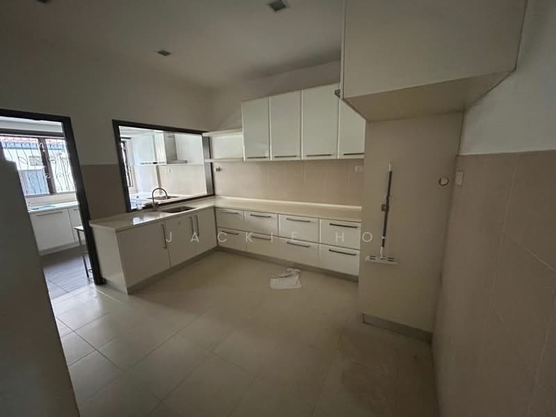 2.5-storey Terraced House for Rent in Bandar Puteri Puchong (Puchong) - Jackie Ho - Kitchen - PropertyGuru.com.my