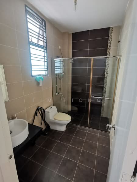 Semi-Detached House for Sale in Taman Vista Kirana (Bukit Katil) - Tim Piong - Bathroom - PropertyGuru.com.my