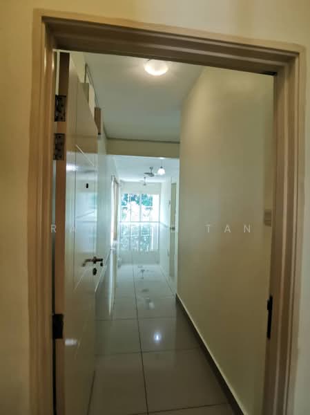 Kediaman Servis untuk Dijual di Metropolitan Square Service Residence - Raymond Tan - Corridor - PropertyGuru.com.my