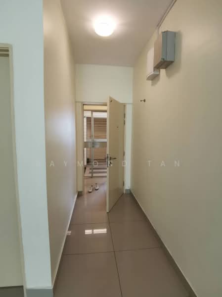 Kediaman Servis untuk Dijual di Metropolitan Square Service Residence - Raymond Tan - Corridor - PropertyGuru.com.my