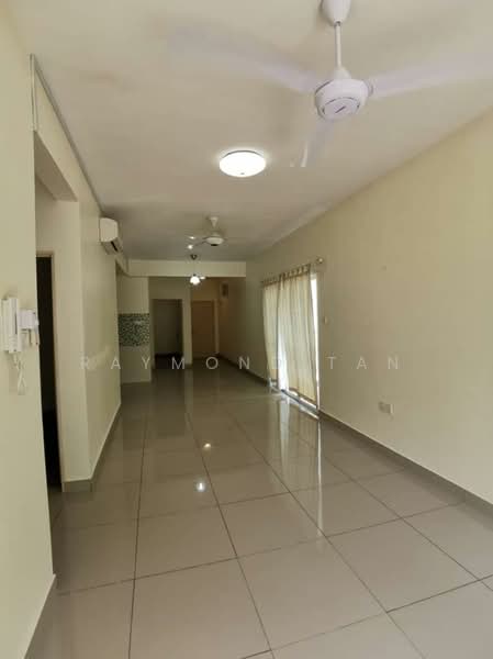 Servis Apartment untuk Dijual di Metropolitan Square - Raymond Tan - Living Room - PropertyGuru.com.my