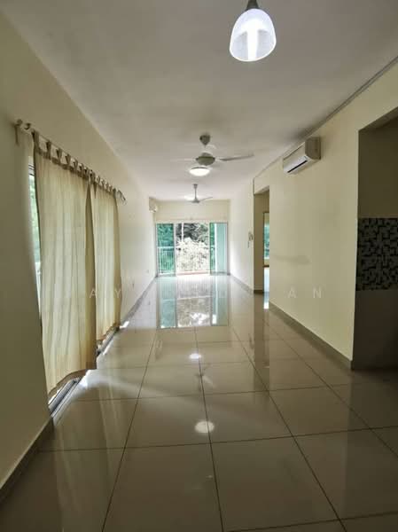 Servis Apartment untuk Dijual di Metropolitan Square - Raymond Tan - Living Room - PropertyGuru.com.my