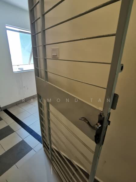 Kediaman Servis untuk Dijual di Metropolitan Square Service Residence - Raymond Tan - Corridor - PropertyGuru.com.my