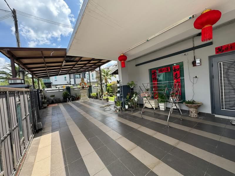 Rumah Teres 2 Tingkat untuk Dijual di Bandar Indahpura (Kulai) - May Chong - Exterior - PropertyGuru.com.my