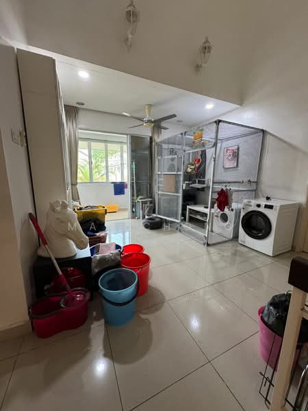 Rumah Teres 2 Tingkat untuk Dijual di Bandar Indahpura (Kulai) - May Chong - Balcony - PropertyGuru.com.my