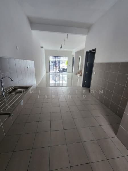 2-storey Terraced House for Rent in Dengkil (Selangor) - Umi Khalsom Ibrahim - PropertyGuru.com.my
