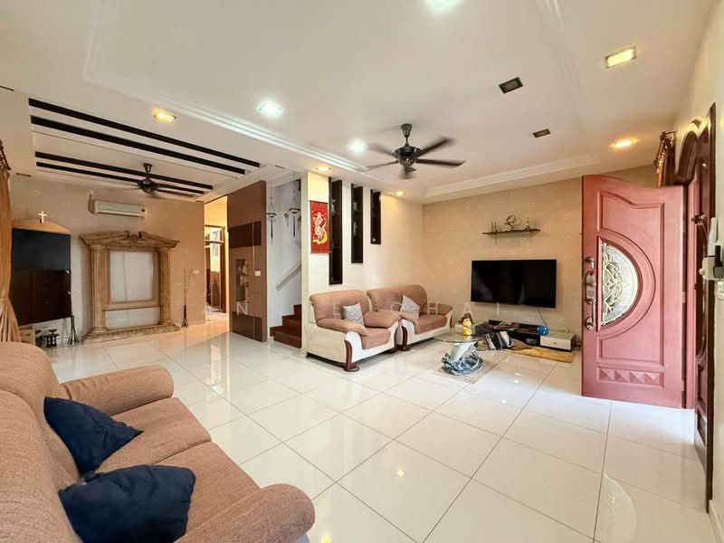 Semi-Detached House for Rent in Bukit Indah (Iskandar Puteri (Nusajaya)) - Annie Chai - Living Room - PropertyGuru.com.my