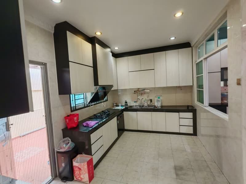 Rumah Berkembar untuk Dijual di Ulu Tiram (Johor) - June Tan - PropertyGuru.com.my