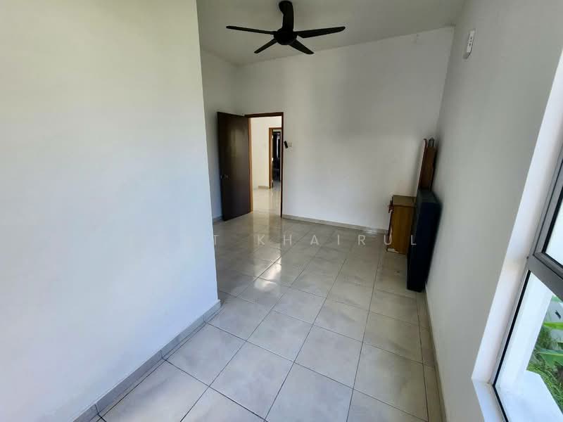 2-storey Terraced House for Sale in Serene Heights (Semenyih) - Ewat Khairul - Interior - PropertyGuru.com.my