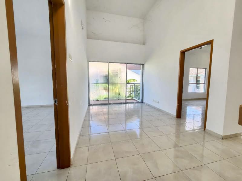 2-storey Terraced House for Sale in Serene Heights (Semenyih) - Ewat Khairul - Living Room - PropertyGuru.com.my