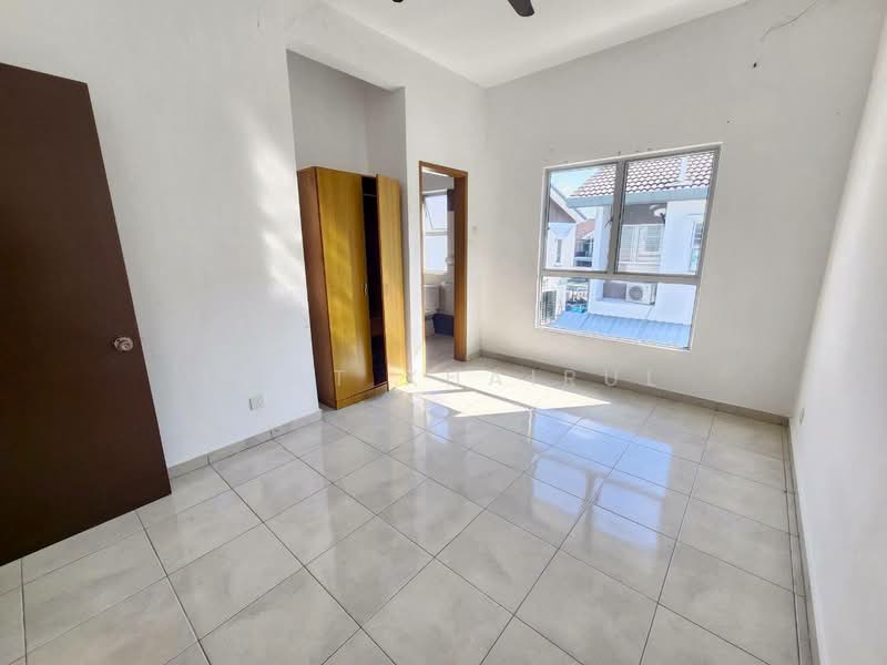 2-storey Terraced House for Sale in Serene Heights (Semenyih) - Ewat Khairul - Bedroom - PropertyGuru.com.my