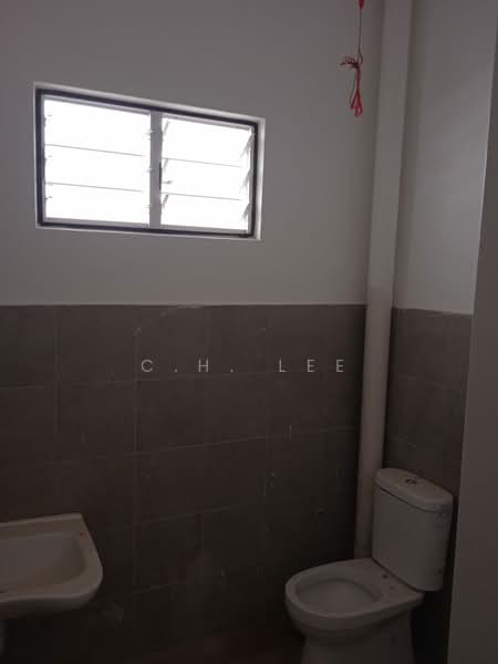 Kedai / Pejabat untuk Disewa di Sungai Petani (Kedah) - C.H. Lee - Bathroom - PropertyGuru.com.my