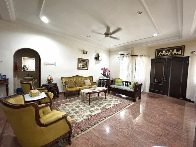 Bungalow for Sale in Kampung Tunku (Petaling Jaya) - Muhammad Iqmal Rahiman - Living Room - PropertyGuru.com.my