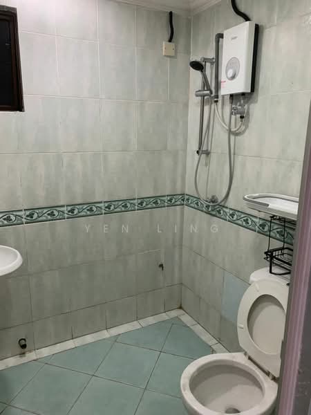 Apartment for Rent at Villamas Apartment - Yen Ling - Bathroom - PropertyGuru.com.my