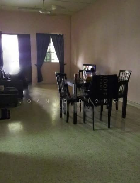 1-storey Terraced House for Rent in SS3 (Petaling Jaya) - Joanne Diong - Living Room - PropertyGuru.com.my
