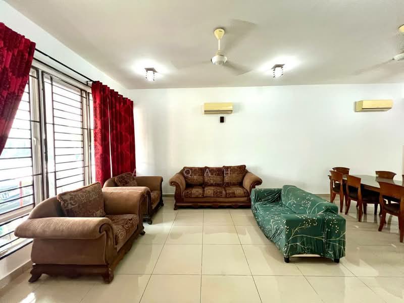3-storey Terraced House for Sale in Cyberjaya (Selangor) - Afiqah . - Living Room - PropertyGuru.com.my
