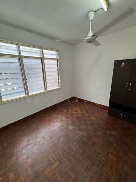 2-storey Terraced House for Rent in Petaling Jaya (Selangor) - Tony Leong - Bedroom - PropertyGuru.com.my