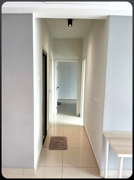 Servis Apartment untuk Dijual di One Maxim - Henry Lim - Corridor - PropertyGuru.com.my