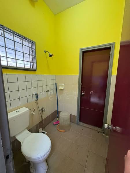Rumah Bandar untuk Dijual di Taman Tasik Puchong (Puchong) - Kho Chng Guan - Bathroom - PropertyGuru.com.my