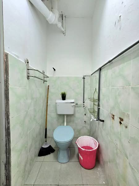 2-storey Terraced House for Sale in Taman Permata (Ulu Kelang) - Nurashekin . - Bathroom - PropertyGuru.com.my