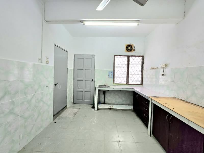 2-storey Terraced House for Sale in Taman Permata (Ulu Kelang) - Nurashekin . - Kitchen - PropertyGuru.com.my