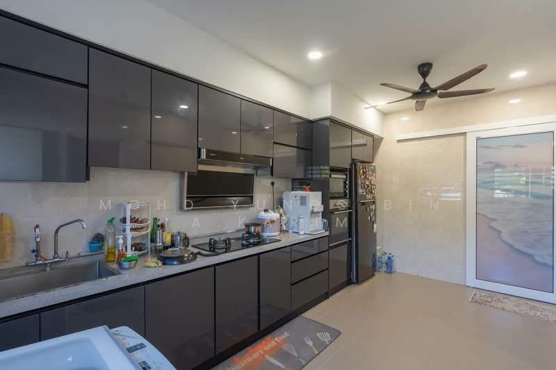 2-storey Terraced House for Sale in Klang (Selangor) - Mohd Yunos Bin A.Karim - Kitchen - PropertyGuru.com.my