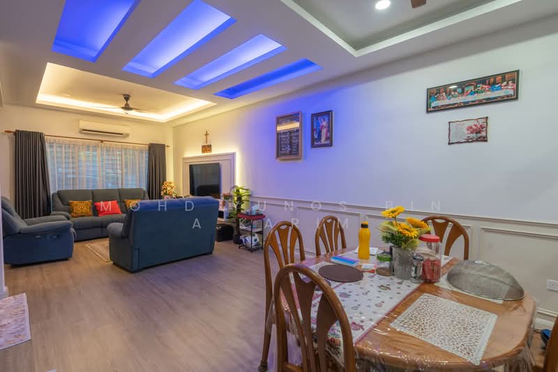 2-storey Terraced House for Sale in Klang (Selangor) - Mohd Yunos Bin A.Karim - Living Room - PropertyGuru.com.my