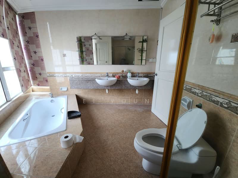 Condominium for Sale at La Grande Kiara - Wei Young - Bathroom - PropertyGuru.com.my
