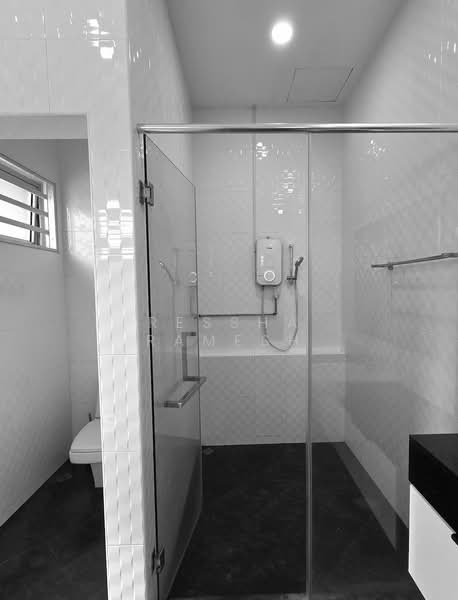 Semi-Detached House for Rent in Tanjung Bungah (Penang) - Ressha Ramesh - Bathroom - PropertyGuru.com.my