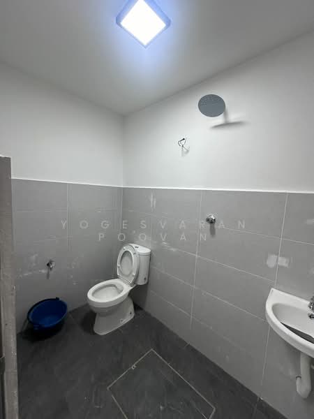1-storey Terraced House for Rent in Taman Klang Jaya (Klang) - Yogesvaran Poovan - Bathroom - PropertyGuru.com.my
