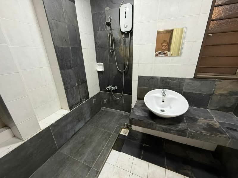 Service Residence for Rent at Ritze Perdana 1 - Rex Lok - Bathroom - PropertyGuru.com.my
