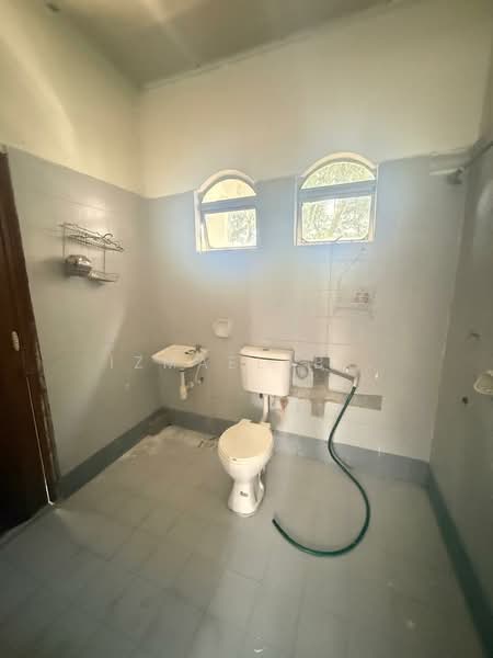 Rumah Teres 3 Tingkat untuk Dijual di Taman Tampoi Utama (Johor Bahru) - Izmaeljb . - Bathroom - PropertyGuru.com.my