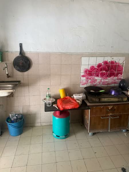 Rumah Teres 3 Tingkat untuk Dijual di Taman Tampoi Utama (Johor Bahru) - Izmaeljb . - Kitchen - PropertyGuru.com.my