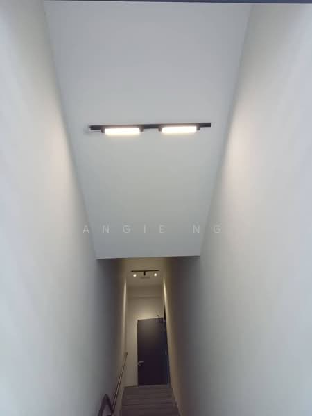 Office for Rent in Taman Ayer Molek (Ayer Molek) - Angie Ng - Corridor - PropertyGuru.com.my