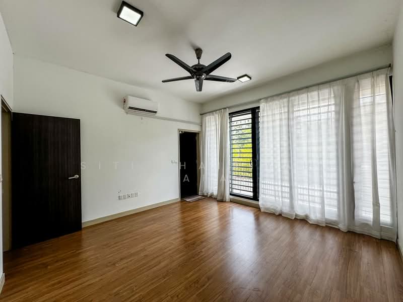 2-storey Terraced House for Sale in Shah Alam (Selangor) - SITI KHAIRIYAH JAAFAR - PropertyGuru.com.my