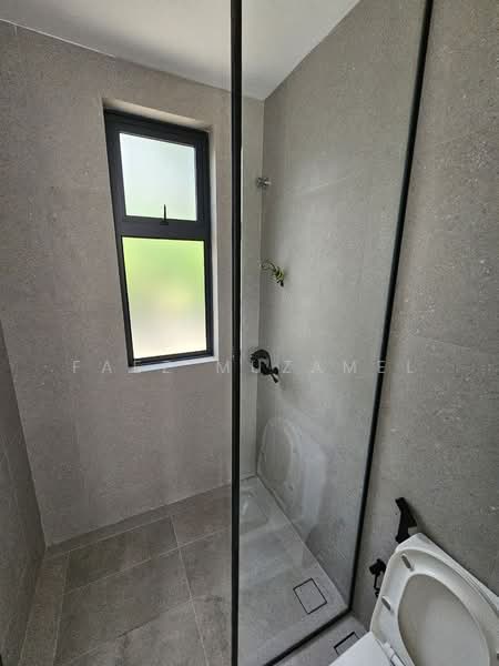 Bungalow for Sale in Shah Alam (Selangor) - Faez Muzamel - Bathroom - PropertyGuru.com.my