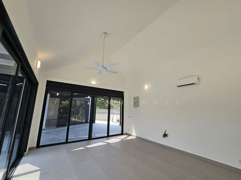 Bungalow for Sale in Shah Alam (Selangor) - Faez Muzamel - Living Room - PropertyGuru.com.my