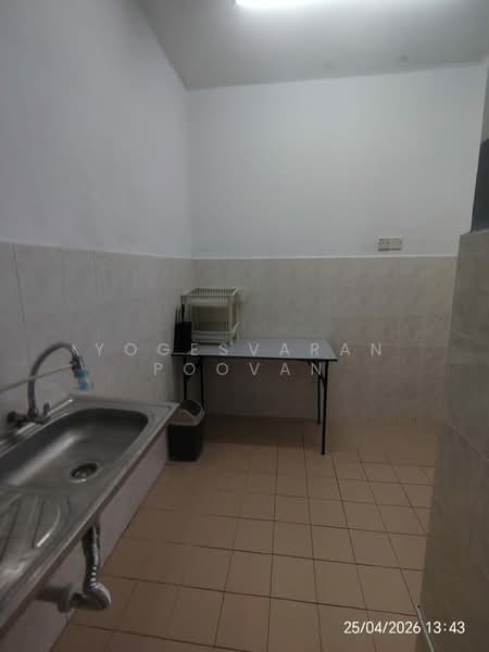 Apartment for Rent at Tropika Apartment - Yogesvaran Poovan - Kitchen - PropertyGuru.com.my