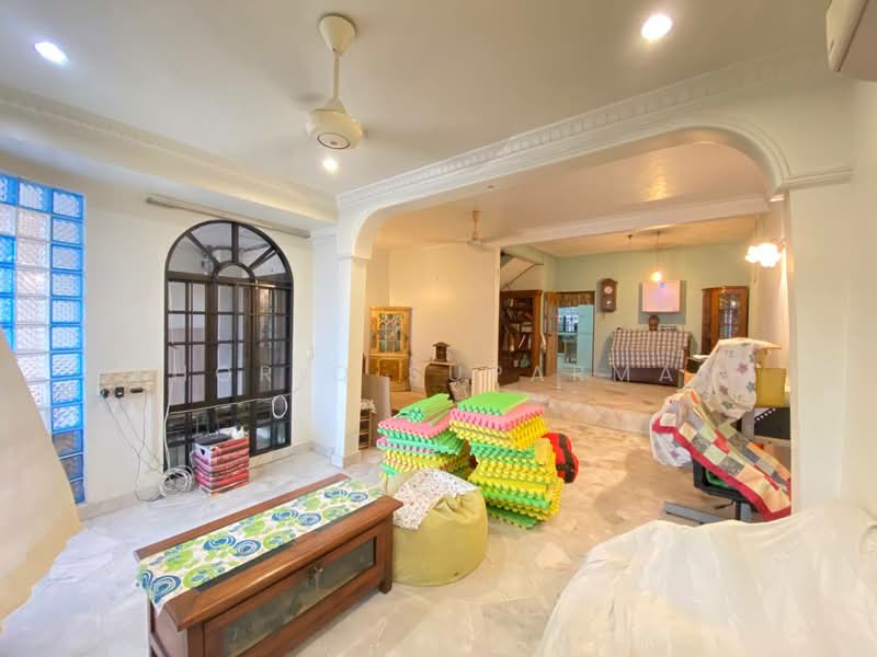 Rumah Teres 2 Tingkat untuk Dijual di Taman Bukit Maluri (Kepong) - Thoriq Suparman - Living Room - PropertyGuru.com.my