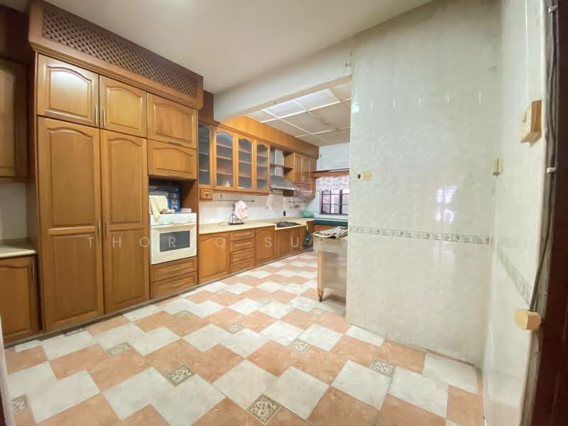 Rumah Teres 2 Tingkat untuk Dijual di Taman Bukit Maluri (Kepong) - Thoriq Suparman - Kitchen - PropertyGuru.com.my