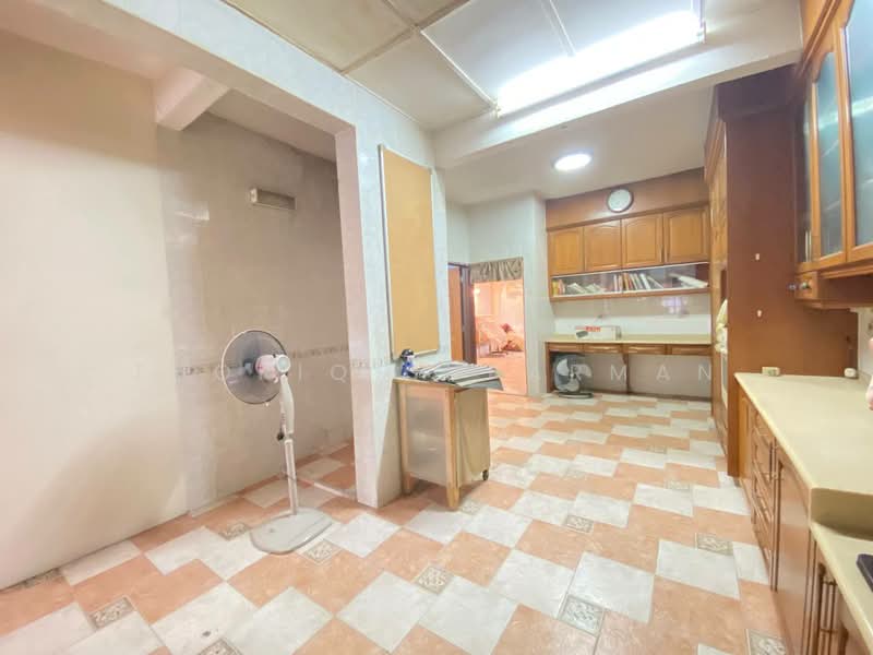 Rumah Teres 2 Tingkat untuk Dijual di Taman Bukit Maluri (Kepong) - Thoriq Suparman - Kitchen - PropertyGuru.com.my
